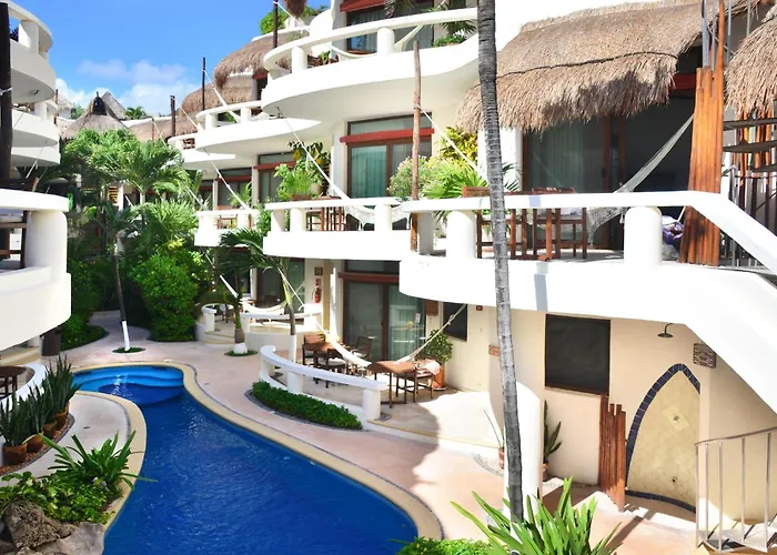Playa Palms 4*