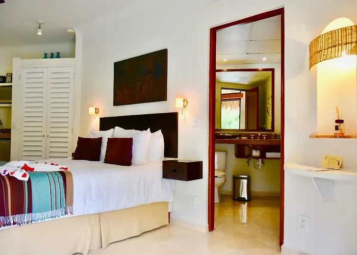 Playa Palms Hotel