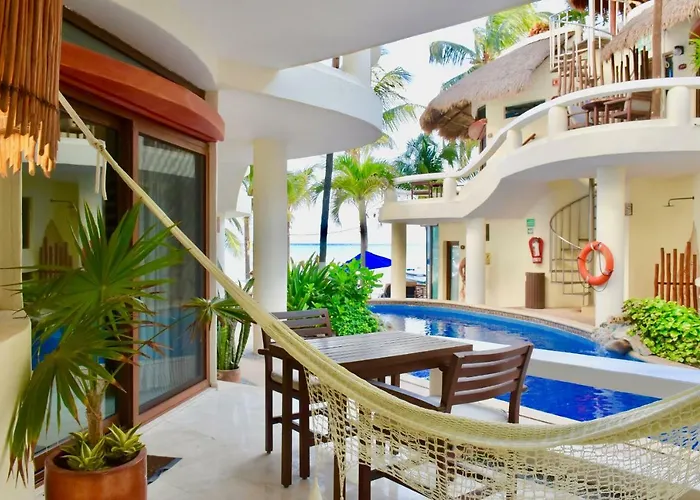 Playa Palms Hotel